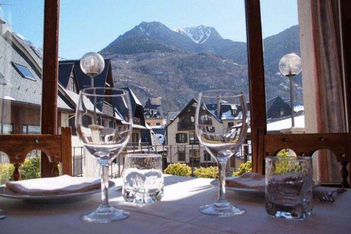 Hosteria Catalana บอสซอสต์ ภายนอก รูปภาพ