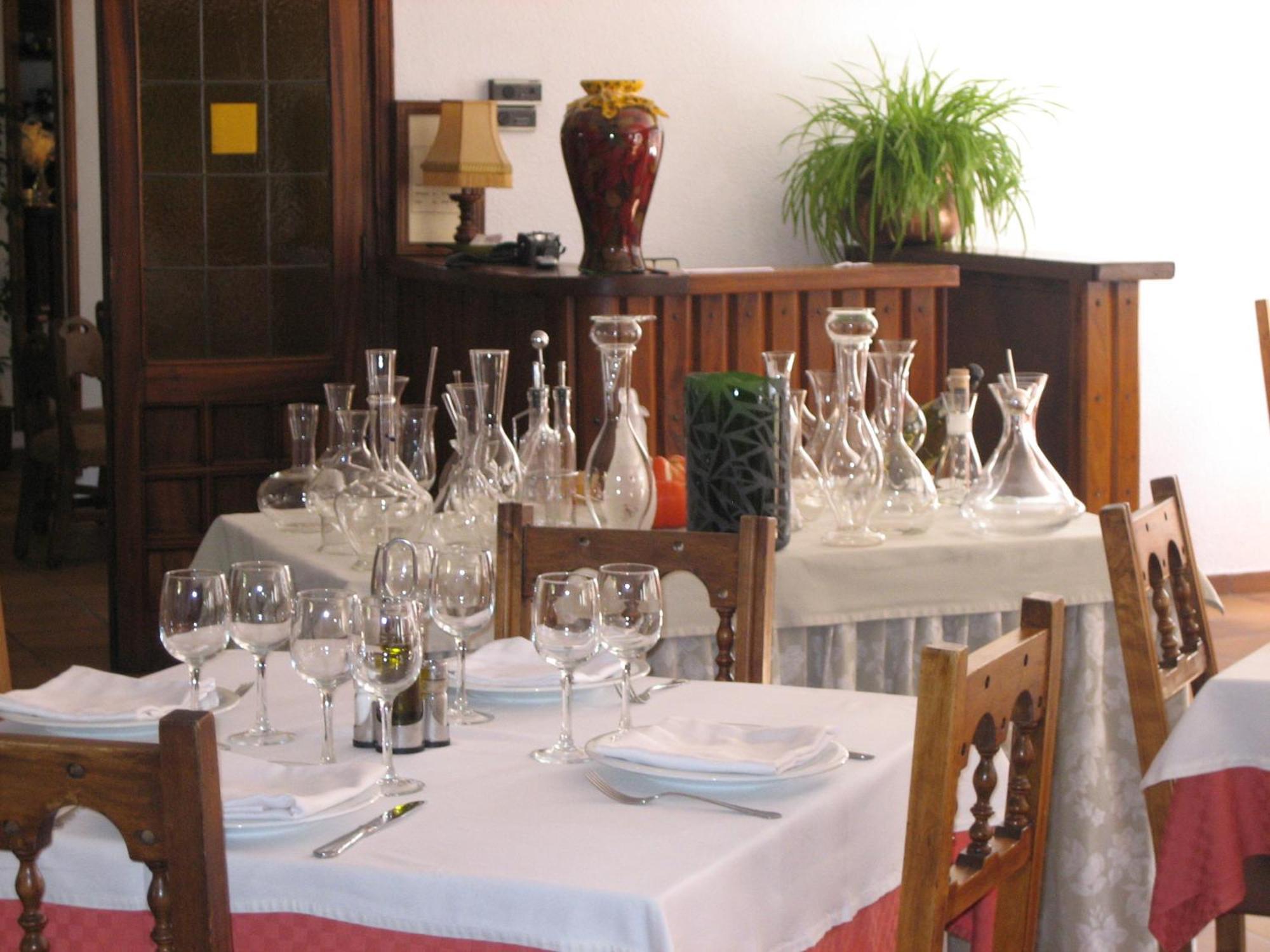 Hosteria Catalana บอสซอสต์ ภายนอก รูปภาพ