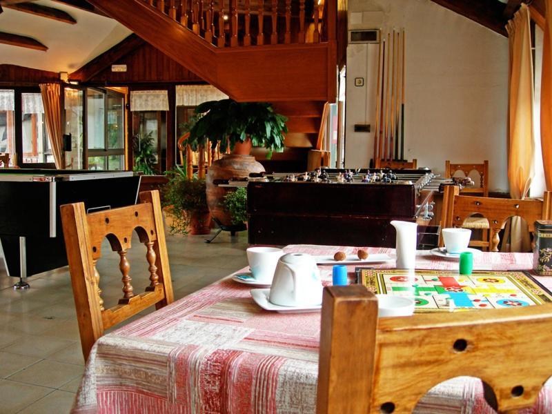 Hosteria Catalana บอสซอสต์ ภายนอก รูปภาพ