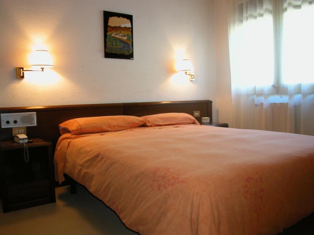 Hosteria Catalana บอสซอสต์ ภายนอก รูปภาพ
