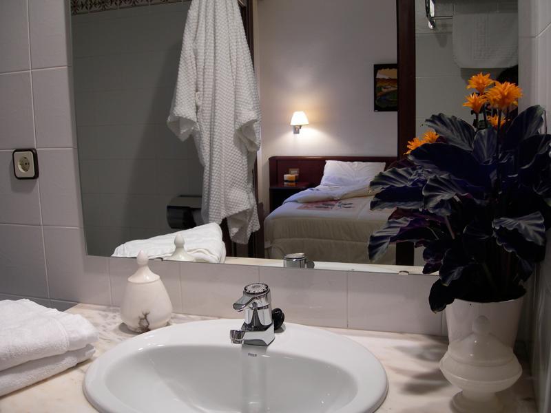 Hosteria Catalana บอสซอสต์ ภายนอก รูปภาพ